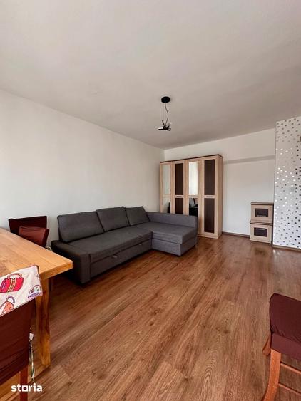 Apartament cu 3 camere decomandat în Obor