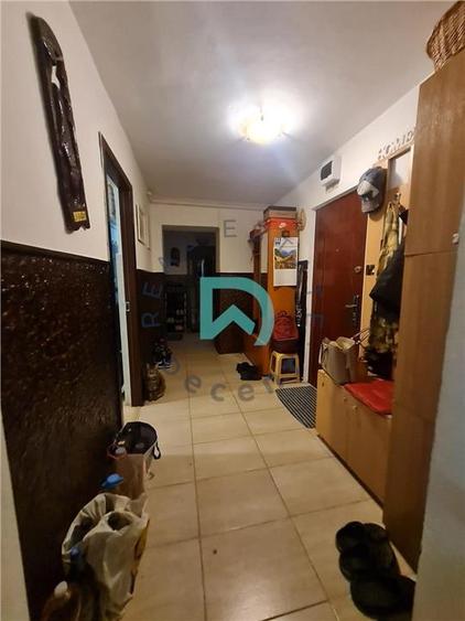 Apartament cu 3 camere decomandat, mobilat în Uzina 2