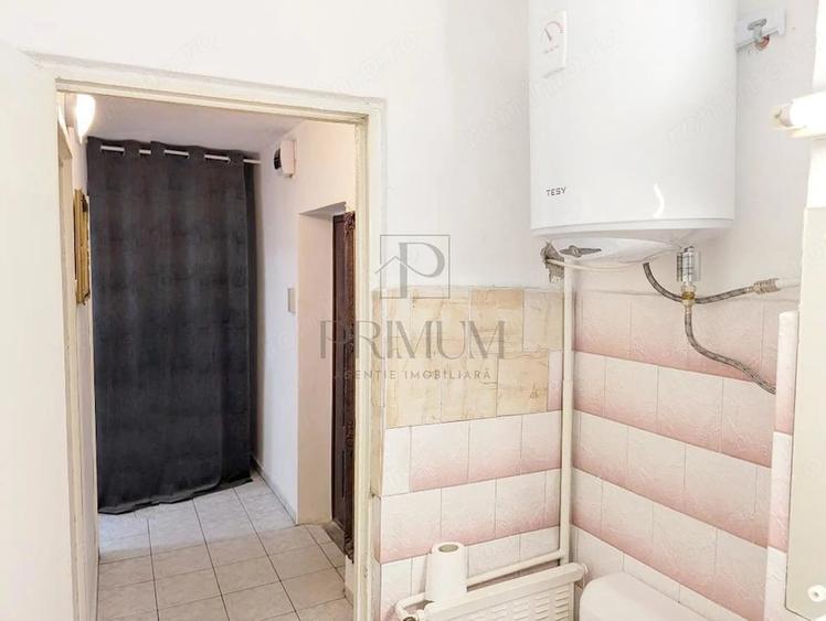 Garsonieră decomandată în Lunei