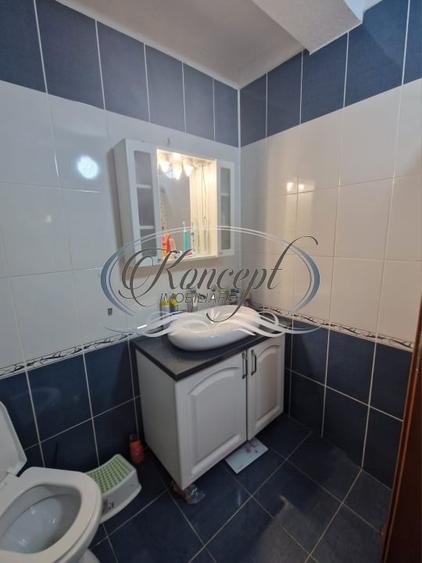 Apartament cu 3 camere semidecomandat, mobilat în Zorilor