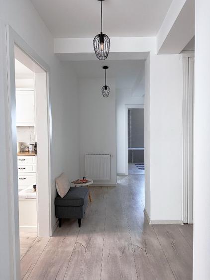 Apartament cu 2 camere decomandat, mobilat în Bună Ziua