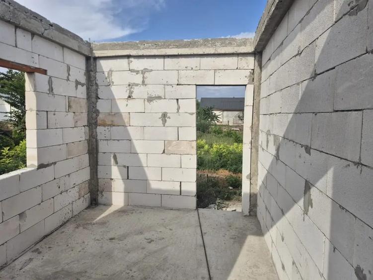 Casă cu 3 camere în Mihail Kogălniceanu