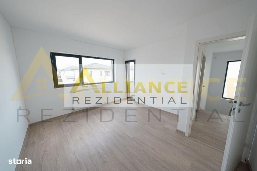 Individuala - 5 Camere - 3 Bai - 227 mp teren - - 5
