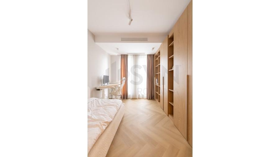 Apartament cu 3 camere decomandat, mobilat în P-ta Presei Libere