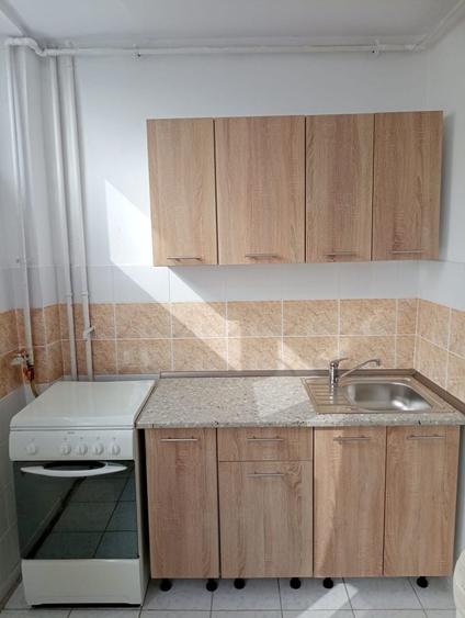 Garsonieră decomandată în Deve