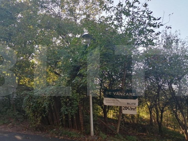 Teren Construcții intravilan de 2042 mp, în Gruia