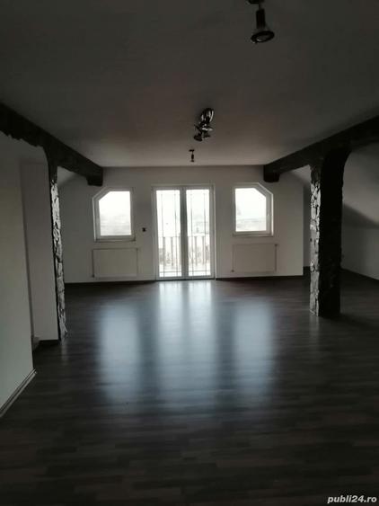 Casă cu 6 camere cu Teren 2255 Mp în Cenad