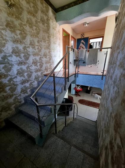 Casă cu 5 camere cu Teren 544 Mp în Agigea