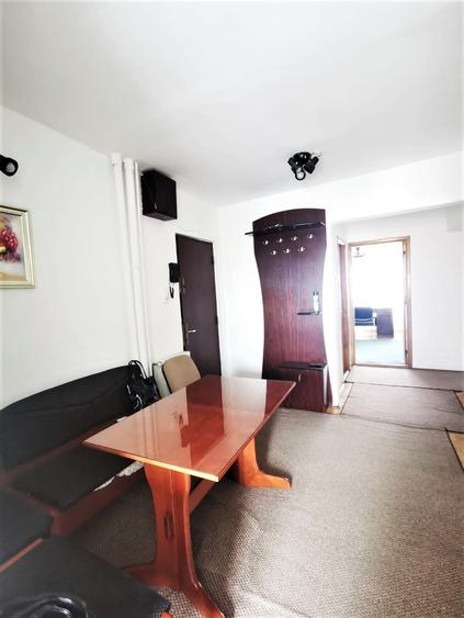 Apartament cu 3 camere în Mărăști