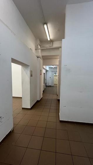 Spațiu comercial, de 280 mp, în P-ța Muncii