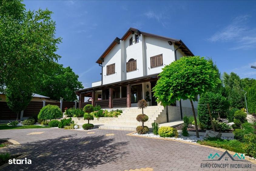 Casă cu 4 camere în Tulucești