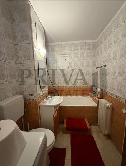Apartament cu 3 camere decomandat, mobilat în Girocului