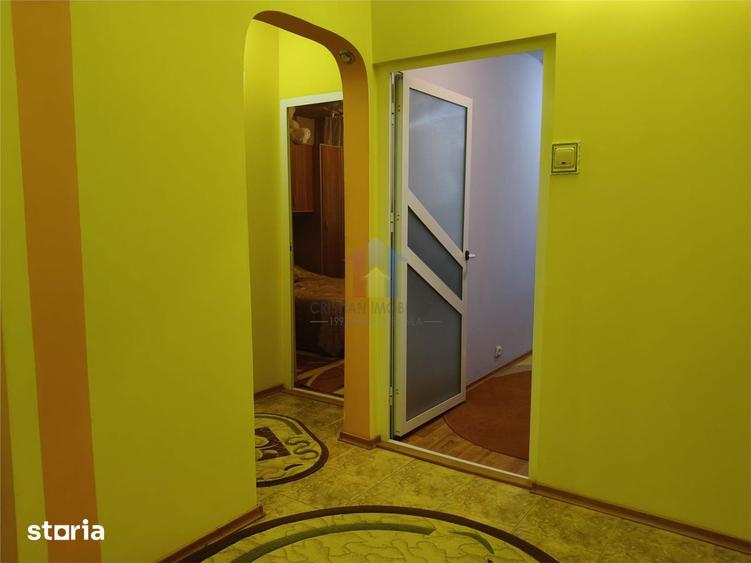 Apartament cu 3 camere în Brăilița