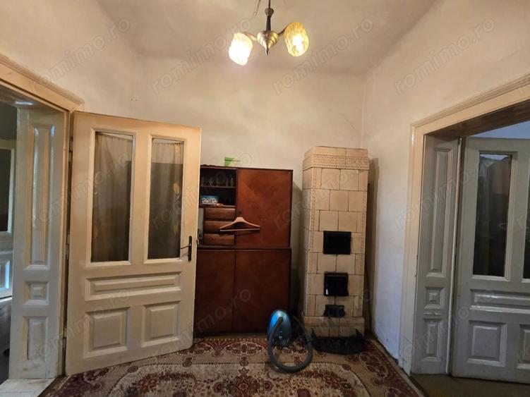 Apartament cu 4 camere decomandat, mobilat în Cetății