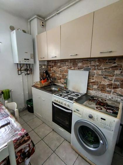 Apartament cu 2 camere nedecomandat în Petros