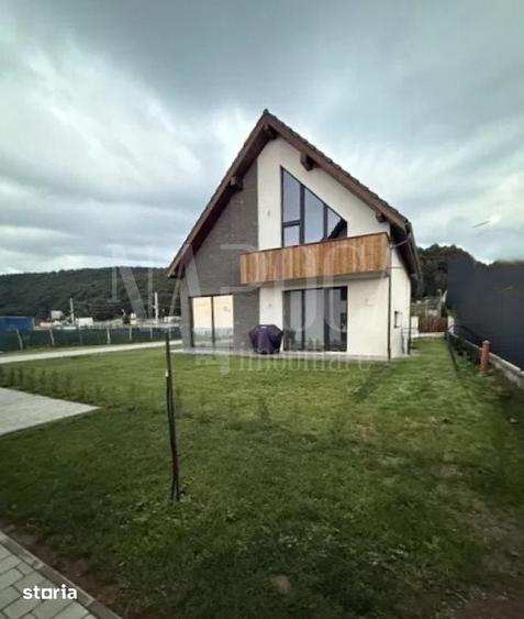 Casă cu 5 camere cu Teren 500 Mp în Ciurila