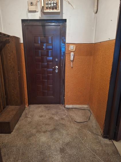 Apartament cu 3 camere decomandat în Militari