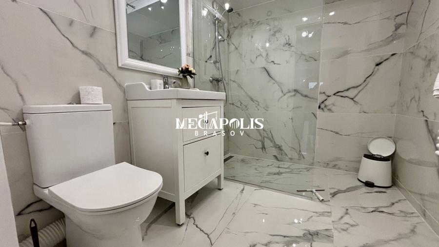 Apartament cu 3 camere în Tractorul