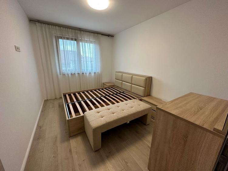 Casă cu 4 camere cu Canalizare în Dumbrăvița