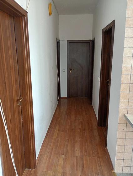 Apartament cu 3 camere decomandat în Mehala