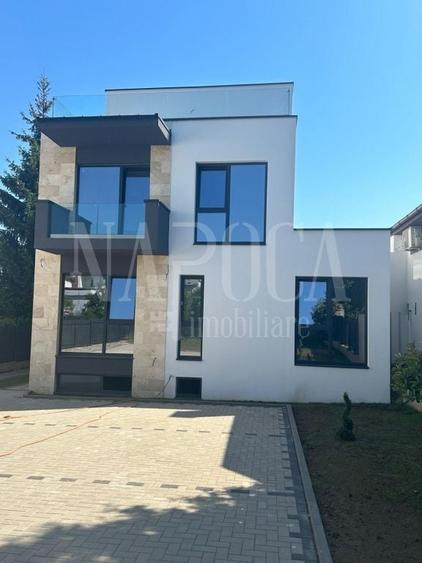 Apartament cu 4 camere semidecomandat în Andrei Mureșanu