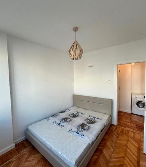 Apartament cu 2 camere semidecomandat în Universitate