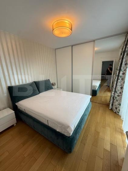 Apartament cu 2 camere semidecomandat, mobilat în Central