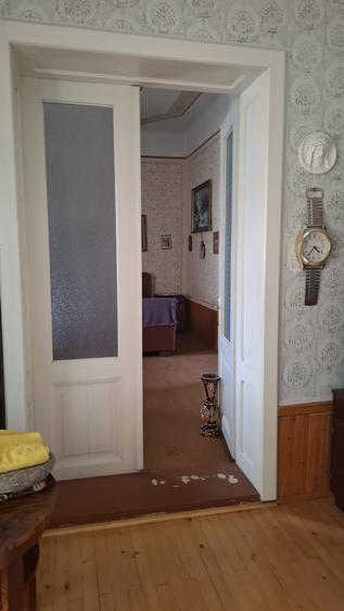 Casă individuală cu 7 camere cu Canalizare în Nădlac