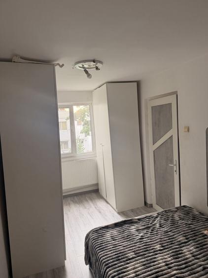 Propietar Apartament 3 Camere , Renovat , Mobilat , Etaj 2 , Ploiesti Vest - Podul Inalt - 6