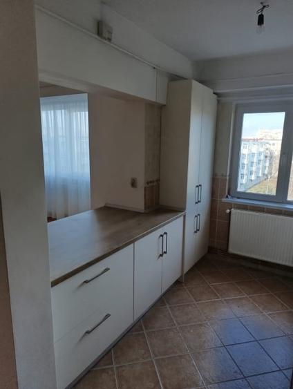Apartament cu 3 camere decomandat în Banca Națională