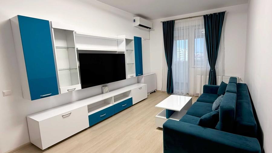Apartament cu 2 camere decomandat în Titan