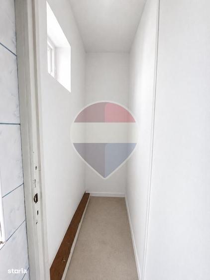 Apartament cu 2 camere în Astra — fotografia 1