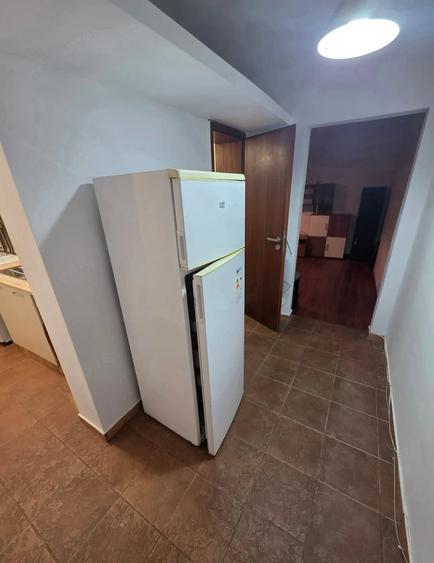 Apartament cu 2 camere semidecomandat în Olimpia-Stadion