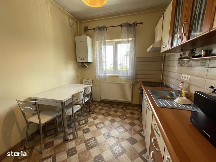 Apartament cu 4 camere decomandat în Vasile Aaron