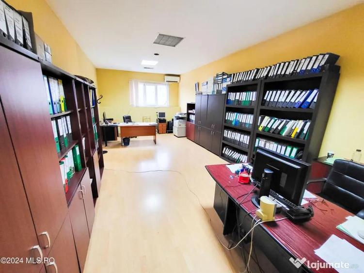 Spațiu comercial, de 1,806 mp, în Central