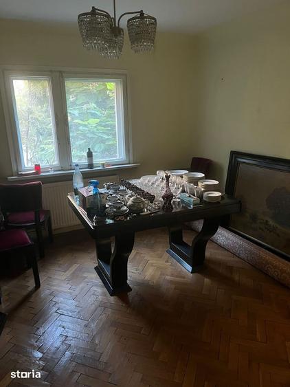 Apartament cu 4 camere în 1 Mai