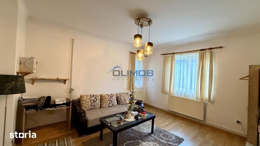 Apartament cu 3 camere în Vatra Luminoasă