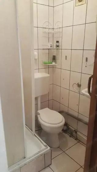 Garsonieră decomandată în Băneasa