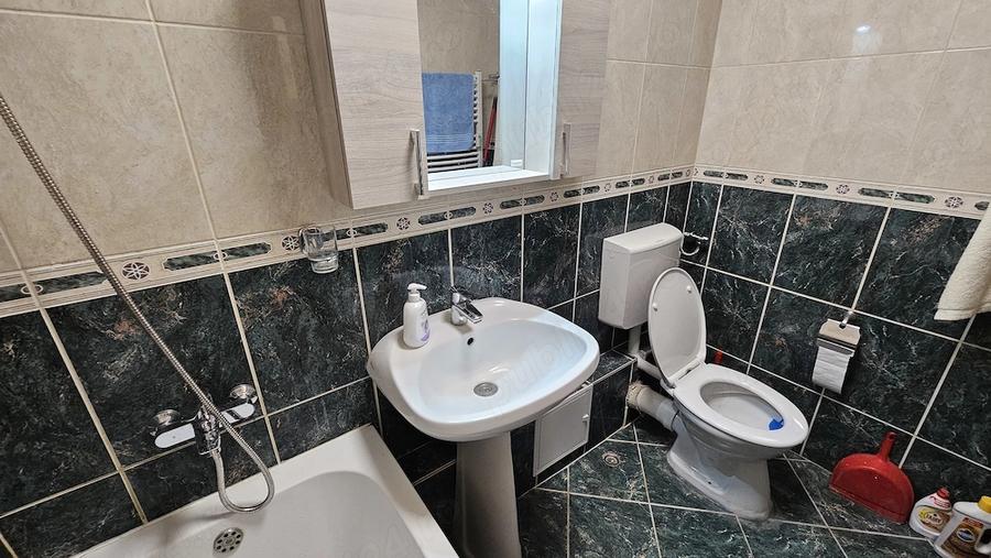Apartament cu 2 camere decomandat, mobilat în Turda
