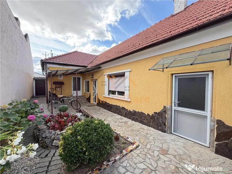 Casă cu 4 camere cu Teren 471 Mp în Iosia