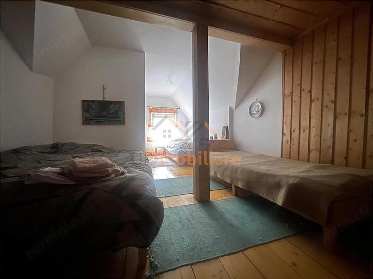 Casă cu 6 camere cu Teren 325 Mp în Remeți