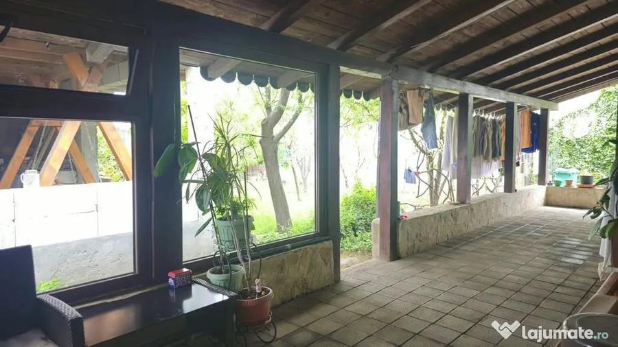 Casă cu 3 camere cu Teren 850 Mp în Pechea