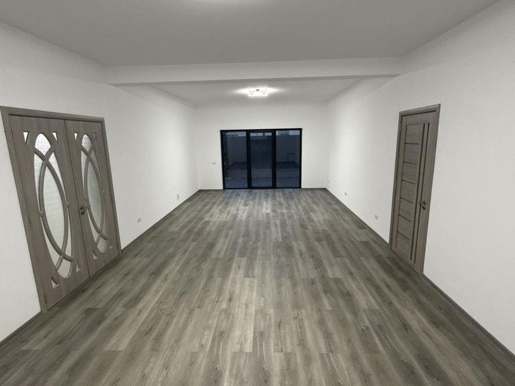 Spațiu comercial, de 130 mp, în Central