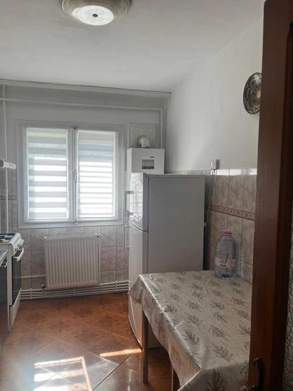 Apartament cu 2 camere decomandat în Exterior Vest