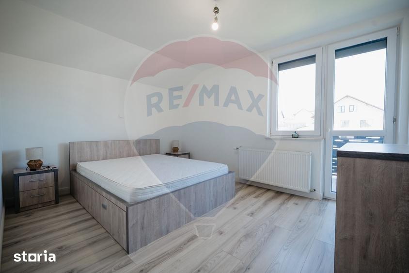 Casă cu 4 camere cu Teren 400 Mp în Ipotești
