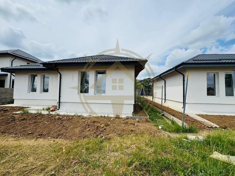 Casă cu 3 camere cu Teren 407 Mp în Crevedia