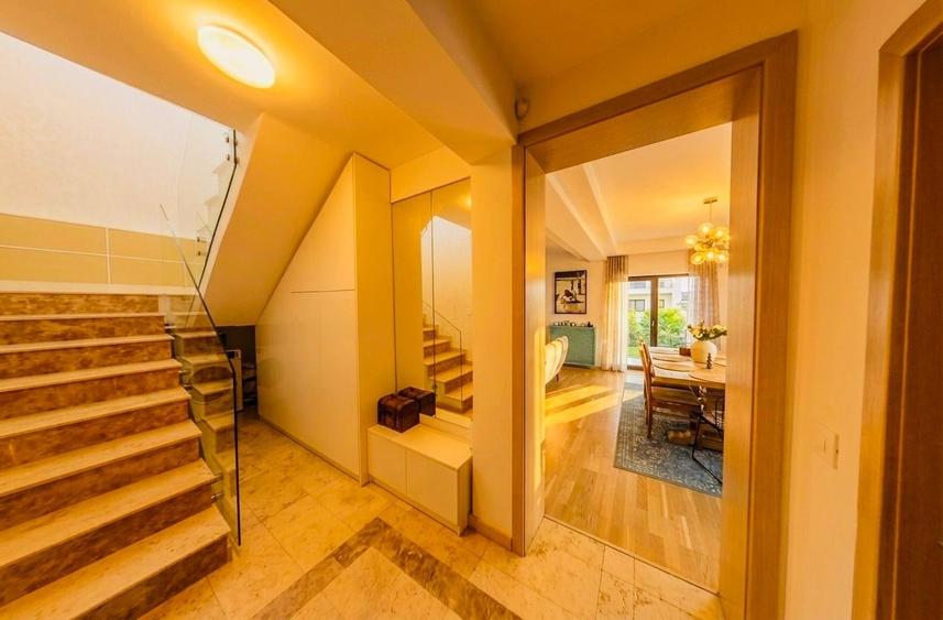 Casă individuală cu 5 camere cu Teren 518 Mp în Corbeanca
