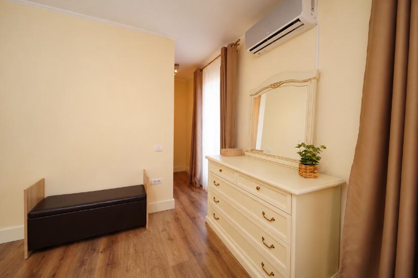 Duplex cu 4 camere cu Canalizare în Dumbrăvița