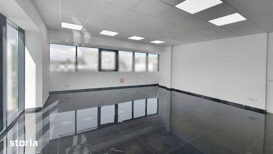 Spațiu comercial, de 105 mp, în Tractorul