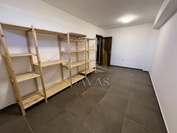 Casă individuală cu 5 camere cu Teren 300 Mp în Europa